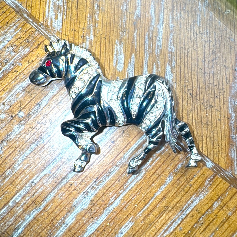 Bob Mackie Zebra brooch. Vintage.​